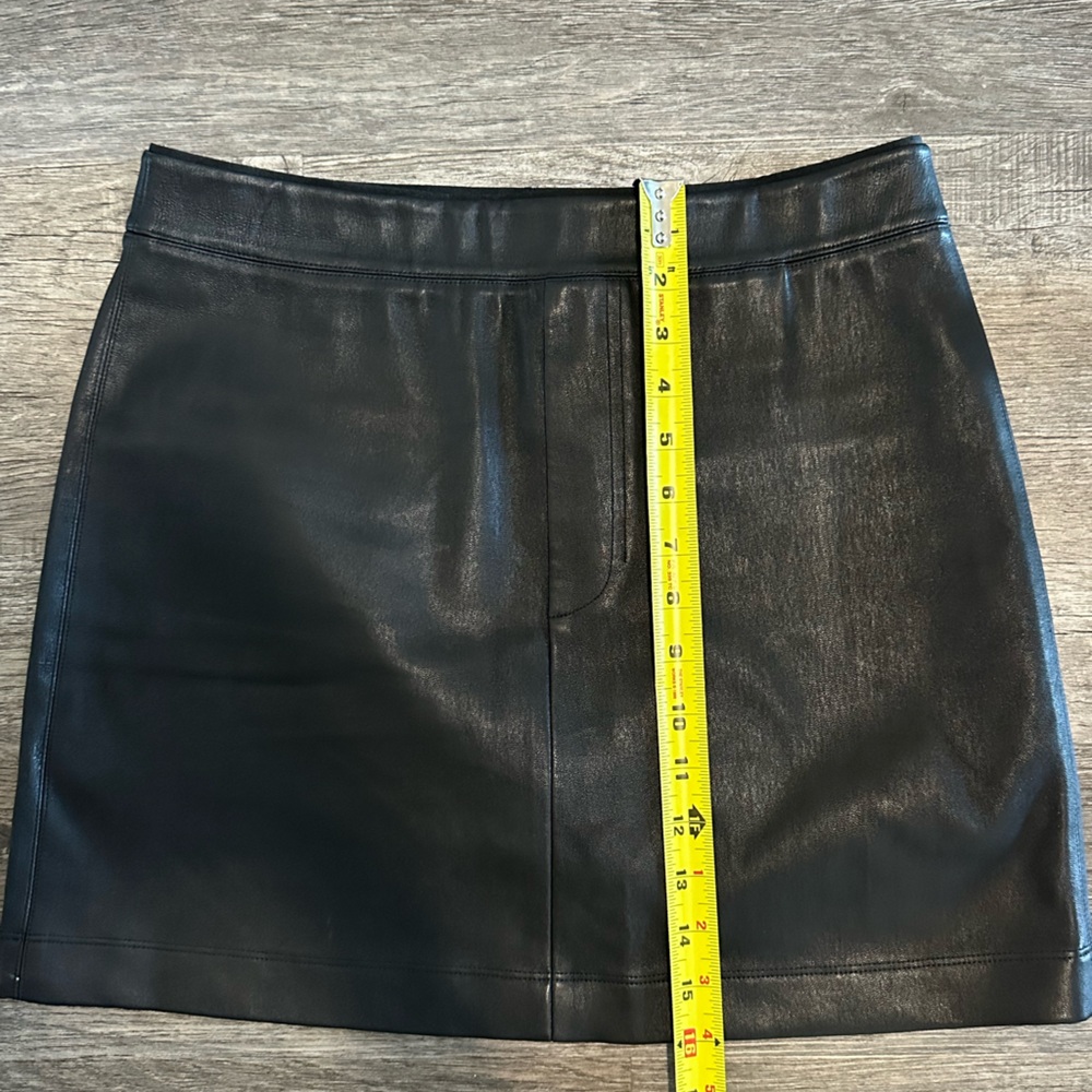 Like new Helmut Lang stretch lamb skin black Leather Skirt - Picture 2 of 6